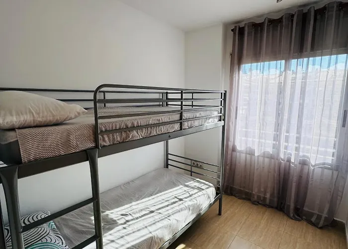 Magnifico Piso Con Piscina Y Terraza Grande Cerca De La Playa