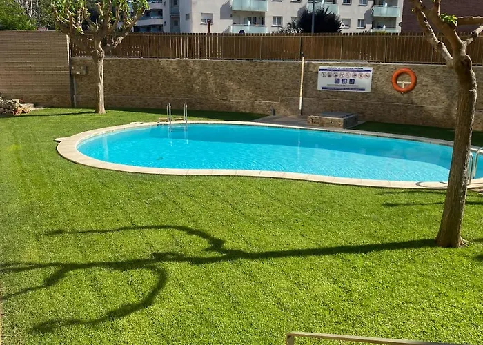Magnifico Piso Con Piscina Y Terraza Grande Cerca De La Playa Апартаменти